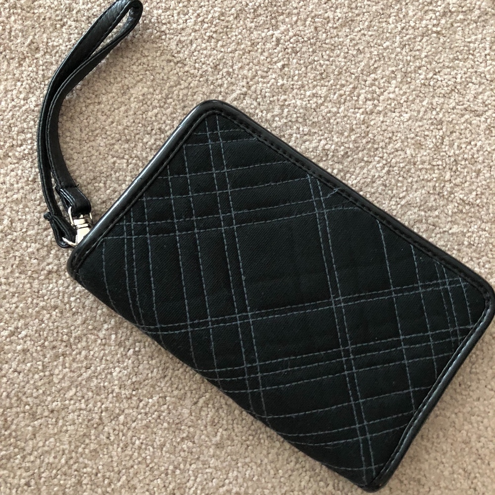 Black Snap Thirty-One Wristlet